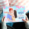 Il nostro nuovo libro romantico personalizzato celebra la vostra storia d’amore unica, conta i giorni insieme ed è il regalo perfetto per anniversari, San Valentino o altre occasioni speciali.