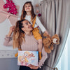 Un regalo significativo per mamma e figlia, perfetto per Natale, la Festa della Mamma o un compleanno.