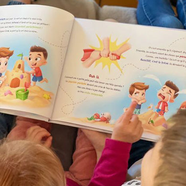 Il meglio dei libri personalizzati per un massimo di tre bambini. Un regalo originale e su misura per i più piccoli.